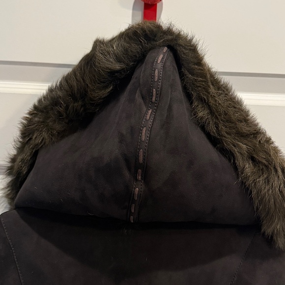 Women's Brown Leather and fur lined coat - Picture 7 of 12